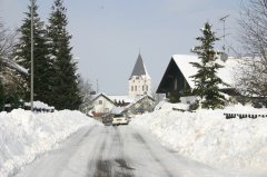 Hunderdorf im Winter